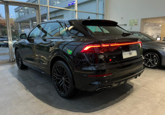 Новый Audi Q8 2024 (2 фото)