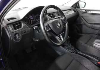 Подержанный автомобиль Skoda Rapid Liftback 2019 года (9 фото)