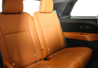 Подержанный автомобиль LiXiang L9 2024 года (10 фото)