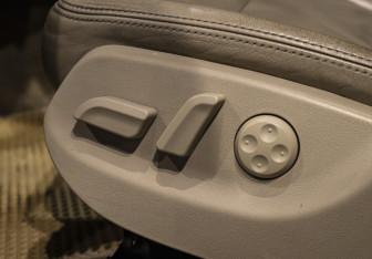 Подержанный автомобиль Audi A6 Sedan 2008 года (11 фото)