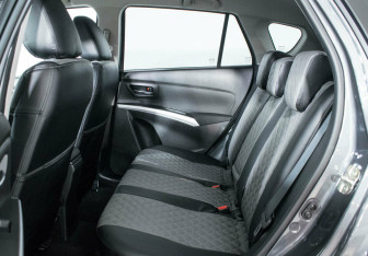Подержанный автомобиль Suzuki SX4 Hatchback 2021 года (12 фото)