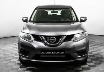 Подержанный автомобиль Nissan X-Trail 2016 года (2 фото)