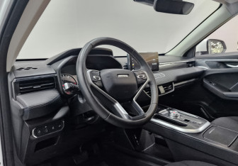 Подержанный автомобиль Haval Jolion 2023 года (15 фото)