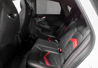 Подержанный автомобиль Kaiyi E5 2023 года (10 фото)