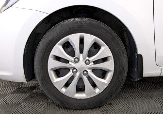 Подержанный автомобиль Kia Rio Sedan 2020 года (18 фото)