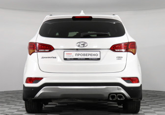 Подержанный автомобиль Hyundai Santa Fe 2016 года (5 фото)