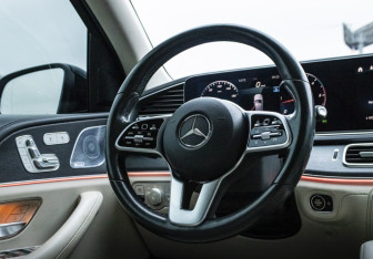 Подержанный автомобиль Mercedes-Benz GLE 2019 года (15 фото)