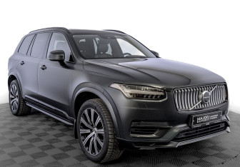 Подержанный автомобиль Volvo XC90 2021 года (3 фото)