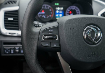 Подержанный автомобиль DongFeng AX7 2018 года (13 фото)