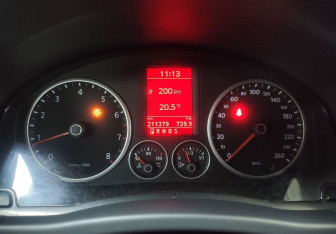 Подержанный автомобиль Volkswagen Tiguan 2008 года (13 фото)