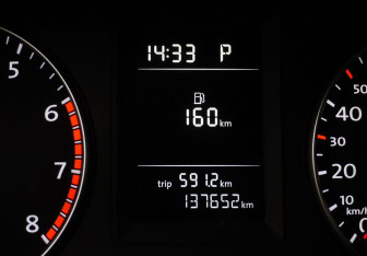 Подержанный автомобиль Volkswagen Jetta Sedan 2012 года (15 фото)