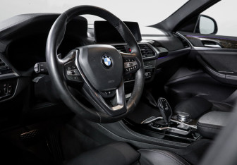 Подержанный автомобиль BMW X4 2019 года (14 фото)