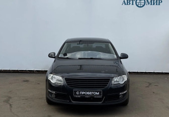 Подержанный автомобиль Volkswagen Passat Sedan 2010 года (2 фото)