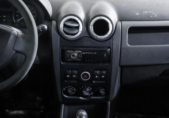 Подержанный автомобиль LADA (ВАЗ) Largus Wagon 2013 года (8 фото)