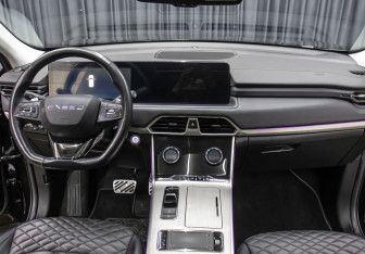 Подержанный автомобиль Exeed TXL 2022 года (14 фото)