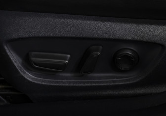 Подержанный автомобиль Toyota Camry Sedan 2019 года (15 фото)