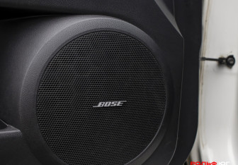 Подержанный автомобиль Mazda CX-7 2011 года (15 фото)