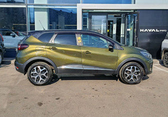 Подержанный автомобиль Renault Kaptur 2017 года (3 фото)