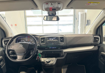 Подержанный автомобиль Citroen SpaceTourer 2019 года (13 фото)
