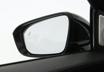 Подержанный автомобиль Exeed VX 2023 года (21 фото)