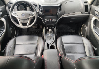 Подержанный автомобиль Changan CS35 2014 года (10 фото)