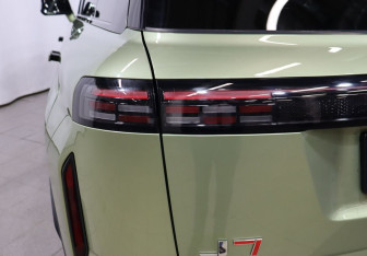 Подержанный автомобиль Jaecoo J7 2024 года (23 фото)