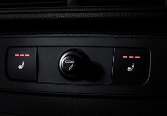 Подержанный автомобиль Audi Q7 2017 года (18 фото)