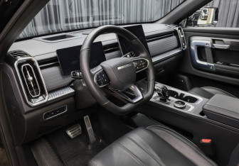 Подержанный автомобиль Jaecoo J7 2024 года (16 фото)