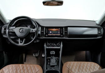Подержанный автомобиль Skoda Kodiaq 2018 года (14 фото)