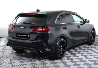 Подержанный автомобиль Kia Ceed Hatchback 2018 года (3 фото)