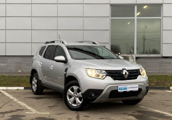 Подержанный автомобиль Renault Duster 2021 года (3 фото)