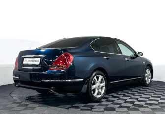 Подержанный автомобиль Nissan Teana 2007 года (5 фото)
