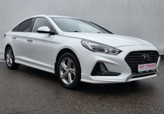 Подержанный автомобиль Hyundai Sonata 2019 года (3 фото)