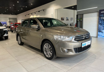 Подержанный автомобиль Citroen C-Elysee 2013 года (3 фото)