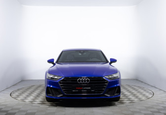 Подержанный автомобиль Audi A7 2022 года (2 фото)