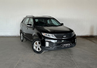 Подержанный автомобиль Kia Sorento 2013 года (3 фото)