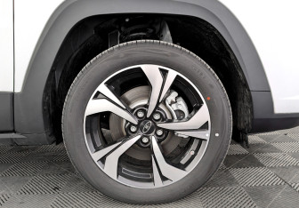 Новый Москвич 3 2023 (18 фото)