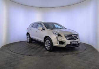 Подержанный автомобиль Cadillac XT5 2016 года (3 фото)
