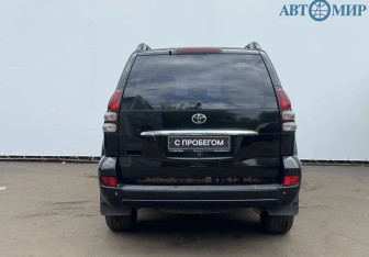 Подержанный автомобиль Toyota Land Cruiser Prado 2008 года (7 фото)