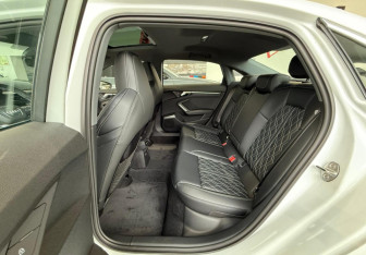 Новый Audi A3 Hatchback 2025 (9 фото)