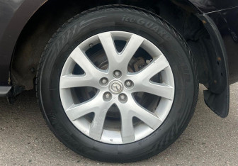 Подержанный автомобиль Mazda CX-7 2008 года (16 фото)