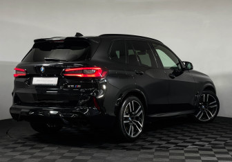 Подержанный автомобиль BMW X5 M 2020 года (28 фото)