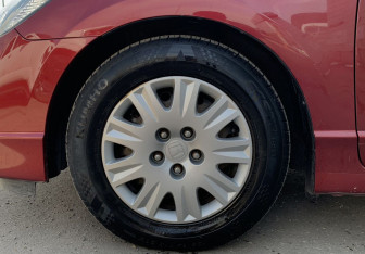 Подержанный автомобиль Honda Civic Sedan 2009 года (9 фото)