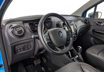 Подержанный автомобиль Renault Kaptur 2016 года (15 фото)