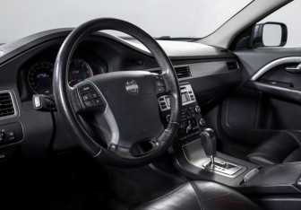Подержанный автомобиль Volvo XC70 2008 года (14 фото)