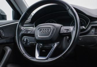 Подержанный автомобиль Audi A4 Sedan 2016 года (15 фото)