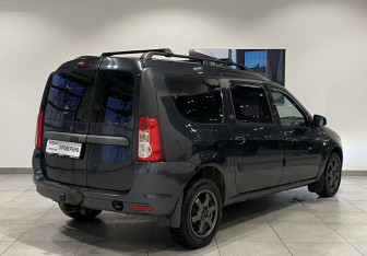 Подержанный автомобиль Dacia Logan Wagon 2009 года (5 фото)