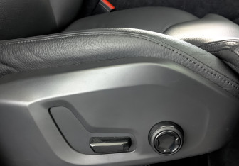 Подержанный автомобиль Volvo XC60 2021 года (28 фото)