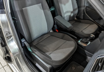 Подержанный автомобиль Volkswagen Polo Sedan 2018 года (24 фото)