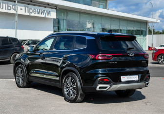 Подержанный автомобиль Chery Tiggo 8 2022 года (7 фото)